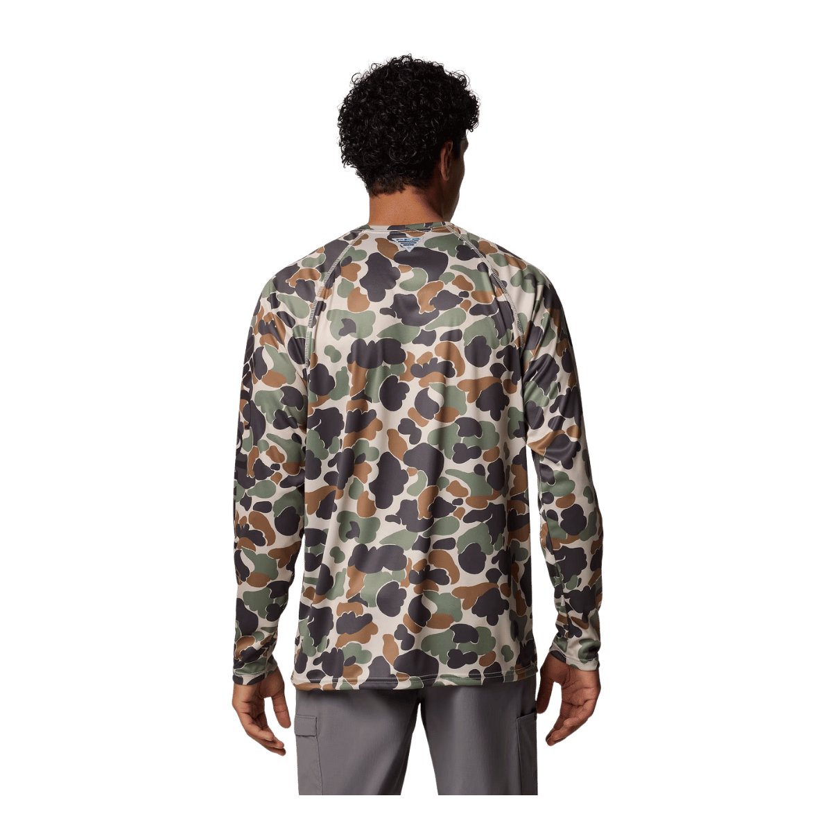 COLUMBIA MEN'S SUPER TERMINAL TACKLE LONG SLEEVE SHIRT - FOSSIL DELTAHUNTER CAMO - BACK VIEW