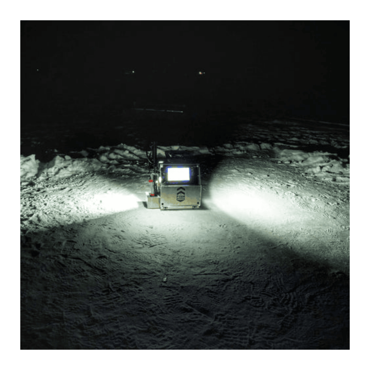 FISH ARMOR SHUTTLE LIGHTS 2 LED (IN USE)