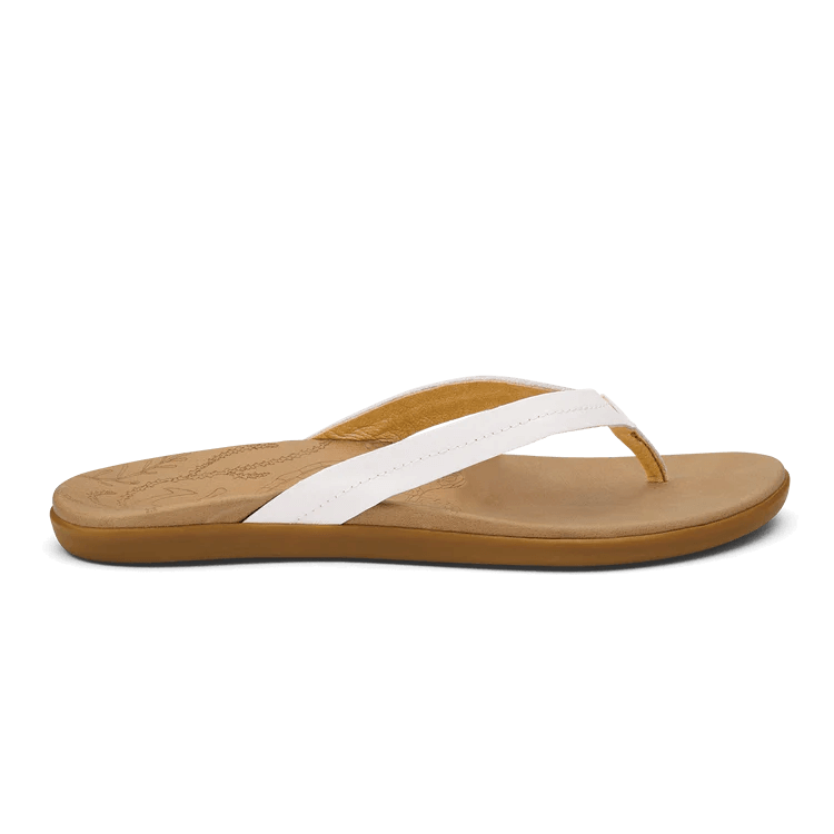 OLUKAI WOMEN'S HONU SANDAL - BRIGHT WHITE/GOLDEN SAND