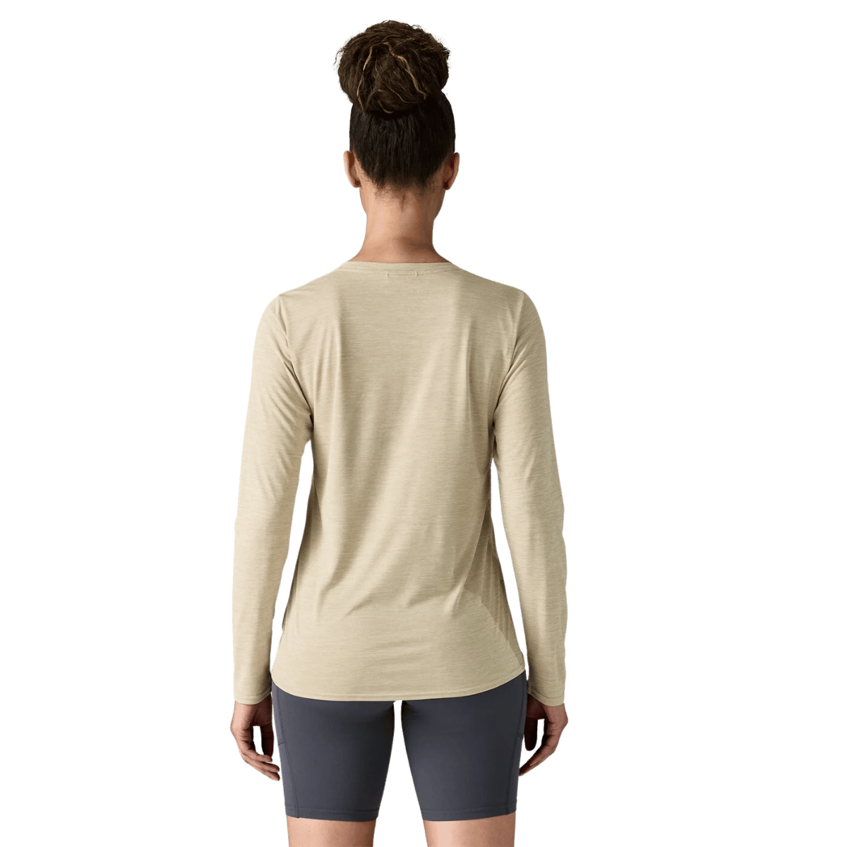 PATAGONIA WOMENS LONGSLEEVE CAP COOL DAILY SHIRT LAND - PUMICE X-DYE WW BACK VIEW