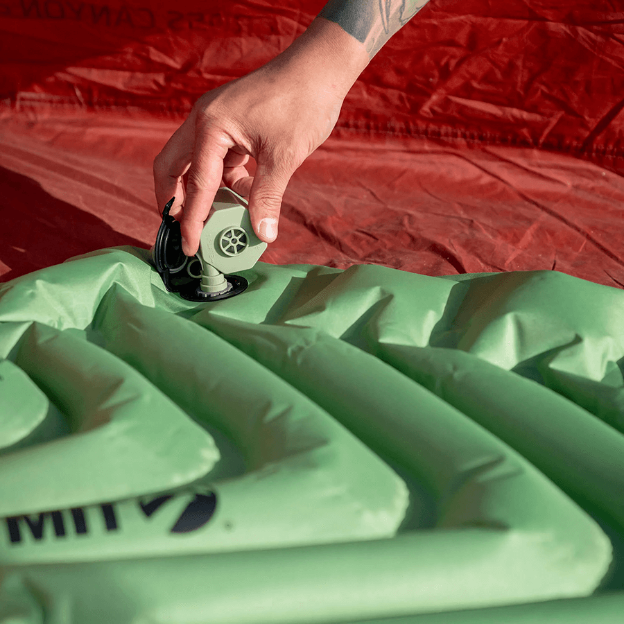 KLYMIT STATIC V SLEEPING PAD - GREEN PUMP