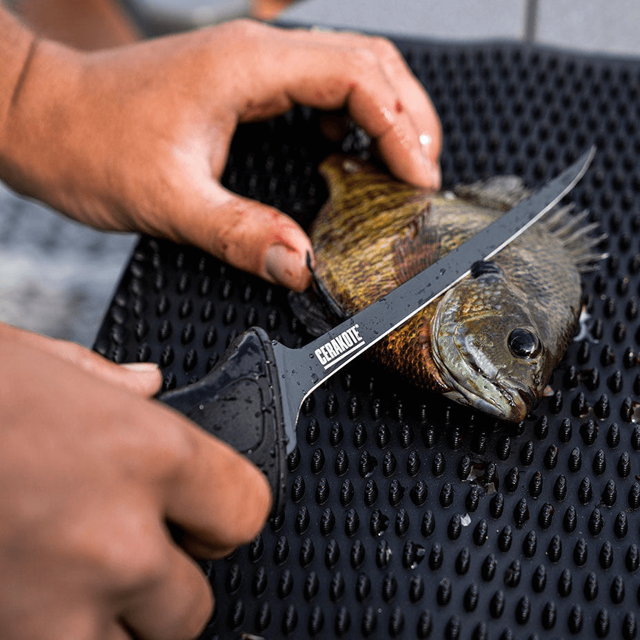 RAPALA STEALTH FXF FLEX FILLET KNIFE 6IN lifestyle picture