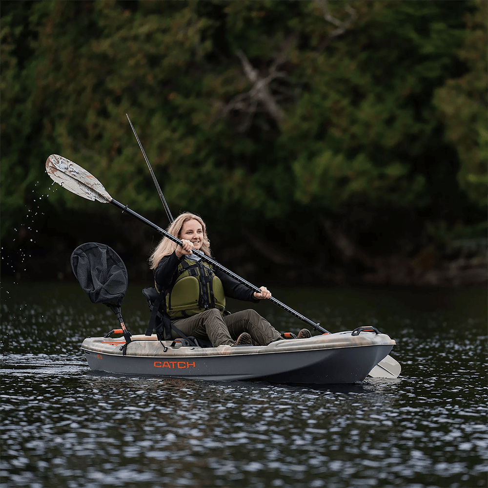 CATCH CLASSIC 100 ANGLER KAYAK paddling