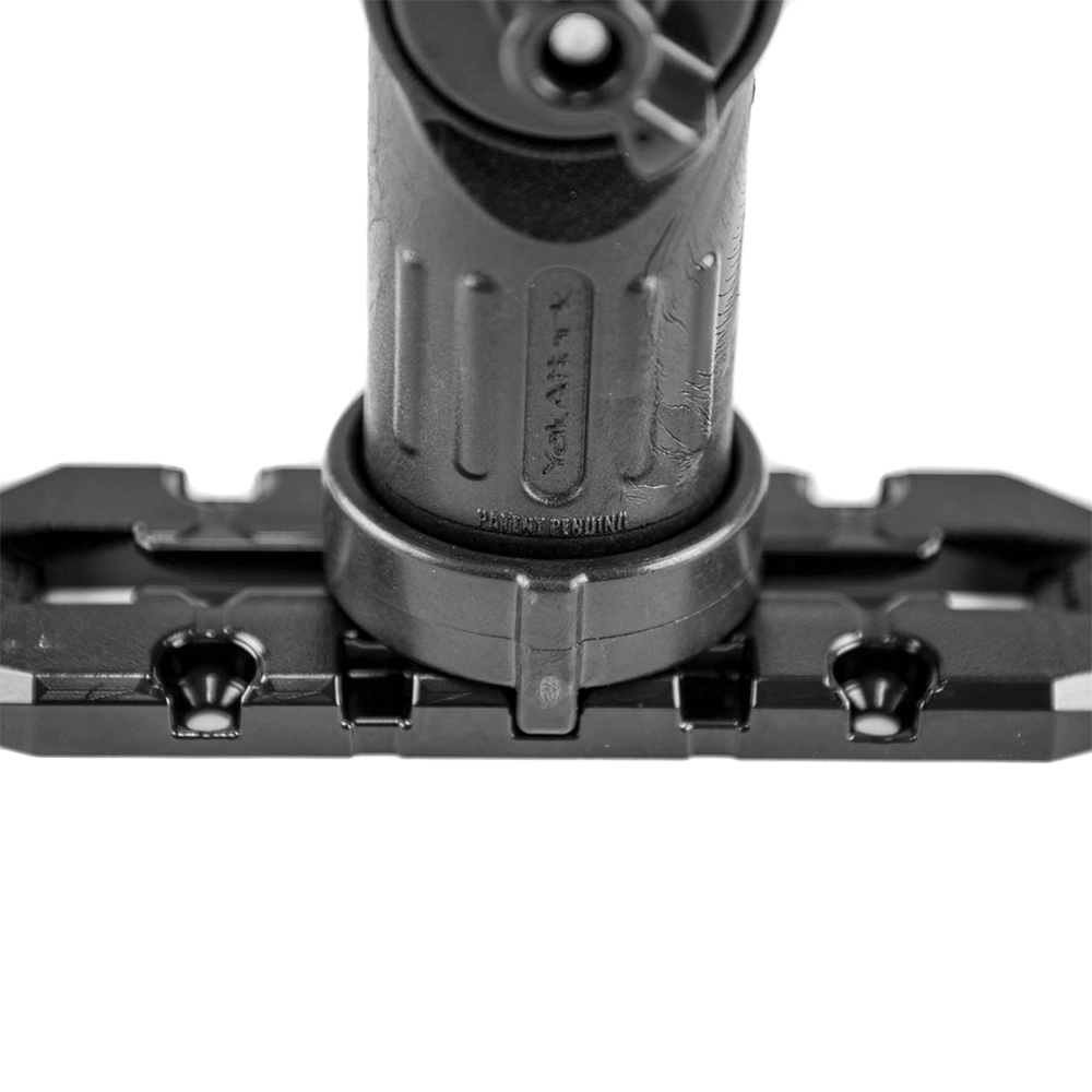 GRIDLOC MIGHTYMOUNT XL 6" showing up close how a mount attaches