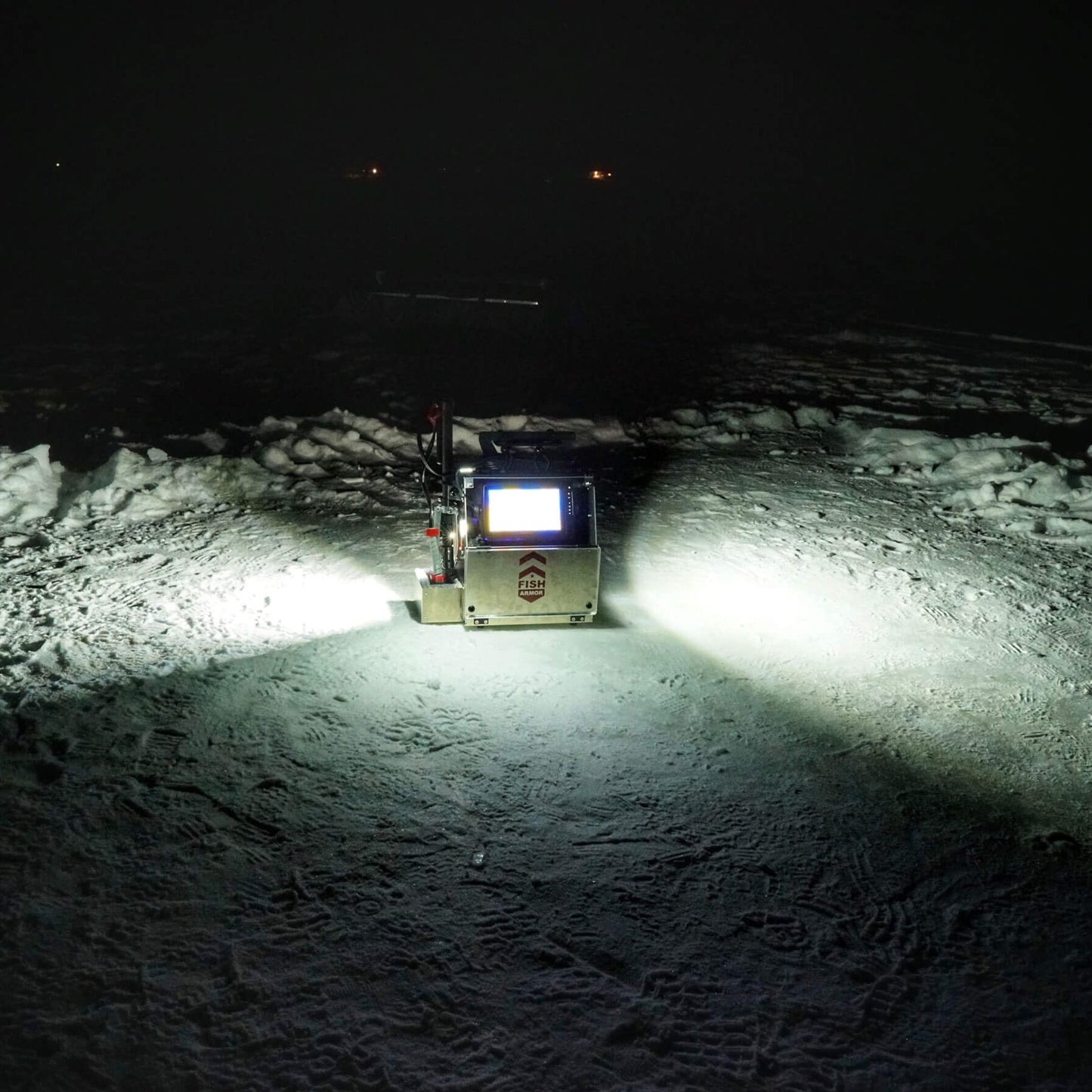 Fish Armor Shuttle Lights 2 LED 300 Lumen showing the light kit being used