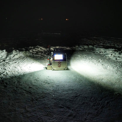 Fish Armor Shuttle Lights 2 LED 300 Lumen showing the light kit being used