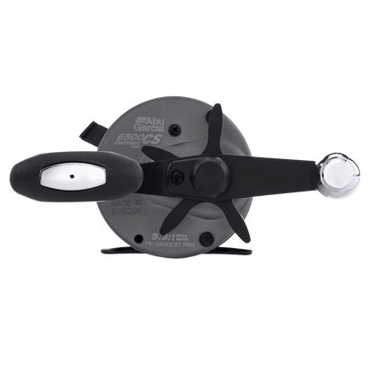 ABU GARCIA AMBASSADEUR CATFISH PRO REEL 5.3:1 GEAR RATIO - TOP VIEW