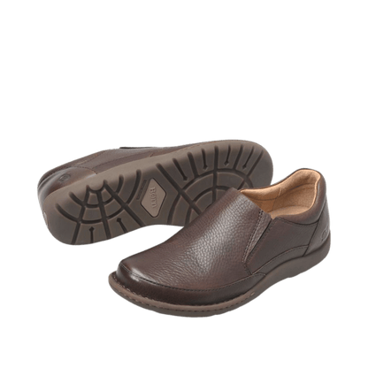 BORN NIGEL SLIP ON - DARK BROWN - FRONT & BOTTOM SOLE VIEW