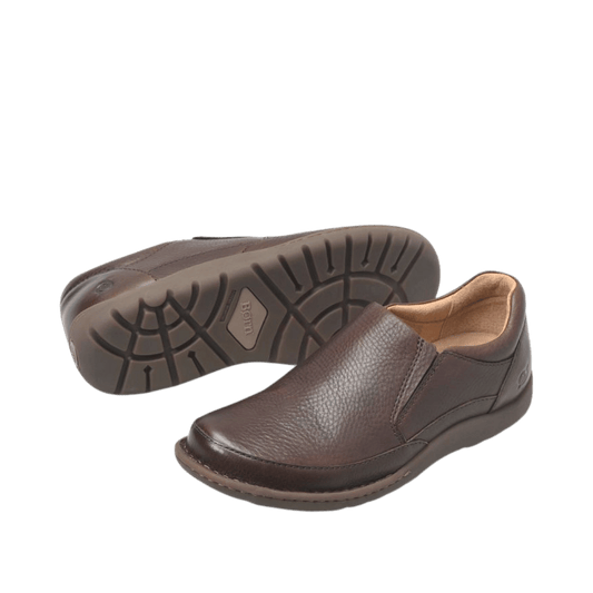 BORN NIGEL SLIP ON - DARK BROWN - FRONT & BOTTOM SOLE VIEW