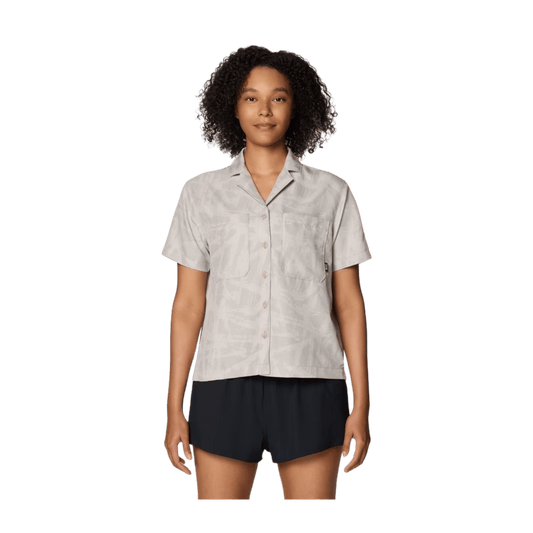 MOUNTAIN HARDWEAR WOMEN'S SUN DRIFT COOLING SS SHIRT - CITY FOG BRUSHS