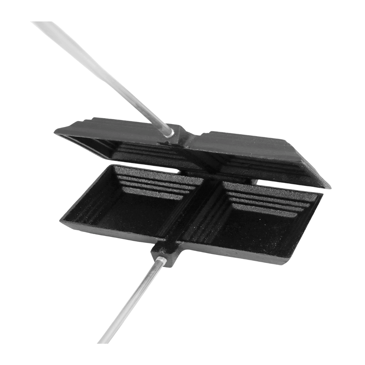 COGHLANS DOUBLE CAST IRON CAMP COOKER - CLOSE-UP VIEW