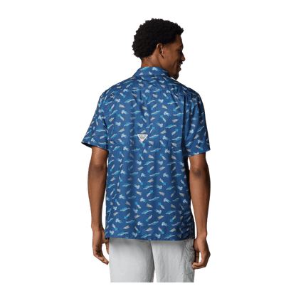 COLUMBIA MEN'S SUPER SLACK TIDE CAMP SHIRT - CARBON FLY - BACK VIEW