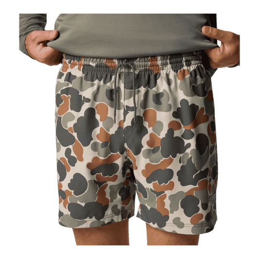 COLUMBIA PFG RAMBLER PRINT WATER SHORTS 8" - FOSSIL DELTAHUNTER - CLOSE-UP FRONT VIEW