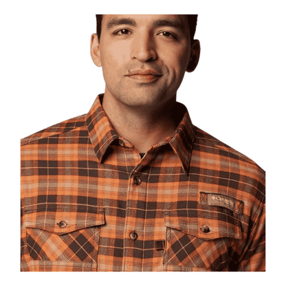 COLUMBIA MEN'S ROUGHTAIL STRETCH FLANNEL LONG SLEEVE SHIRT - CORDOVAN OMBRE -CLOSE UP VIEW