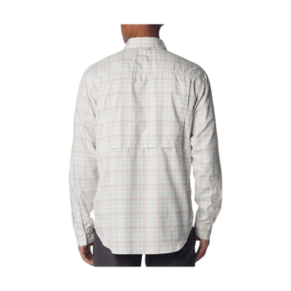 COLUMBIA MEN'S SILVER RIDGE UTILITY LITE PLAID LONG SLEEVE SHIRT - SEA SALT - BACK VIEW