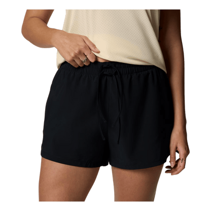 COLUMBIA WOMEN'S BOGATA BAY SHORT II 3" - BLACK - CLOSE-UP VIEW
