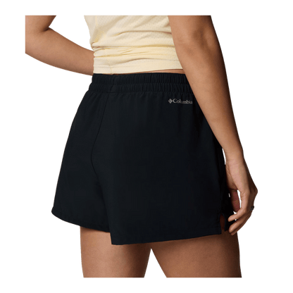 COLUMBIA WOMEN'S BOGATA BAY SHORT II 3" - BLACK - BACK VIEW