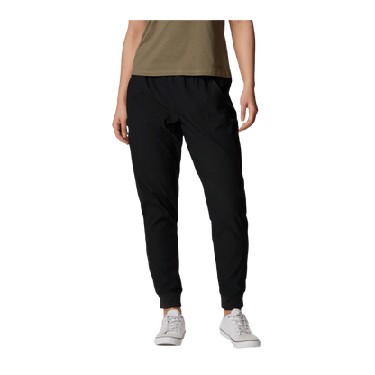COLUMBIA WOMEN'S LESLIE FALLS JOGGER PANTS - BLACK - FRONT VIEW