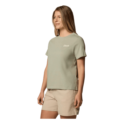 COLUMBIA WOMEN'S ROLLING BEND GRAPHIC SHORT SLEEVE SHIRT - SAFARI - SIDE VIEW