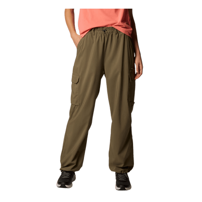 COLUMBIA WOMEN'S SKIEN VALLEY CARGO PANTS - STONE GREEN - FRONT VIEW