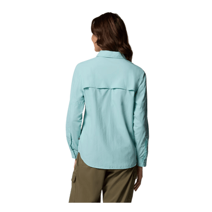 COLUMBIA WOMEN'S SKIEN VALLEY LONG SLEEVE SHIRT - SPRAY - BACK VIEW