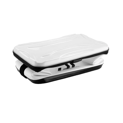 DAIWA TACKLE BAG MEDIUM - WHITE
collapsed
