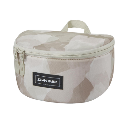 DAKINE_GOOGLE_STASH_CASE__SANDQUARTZ_FRONT