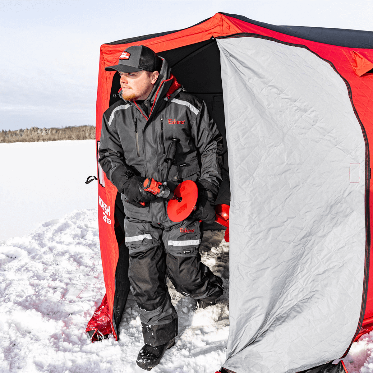 ESKIMO QUICKFISH 3HD POP-UP SHELTER -LIFESTYLE