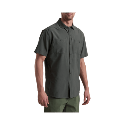 KUHL MEN'S FUSE SHORT SLEEVE - CARBON - FRONT VIEW
