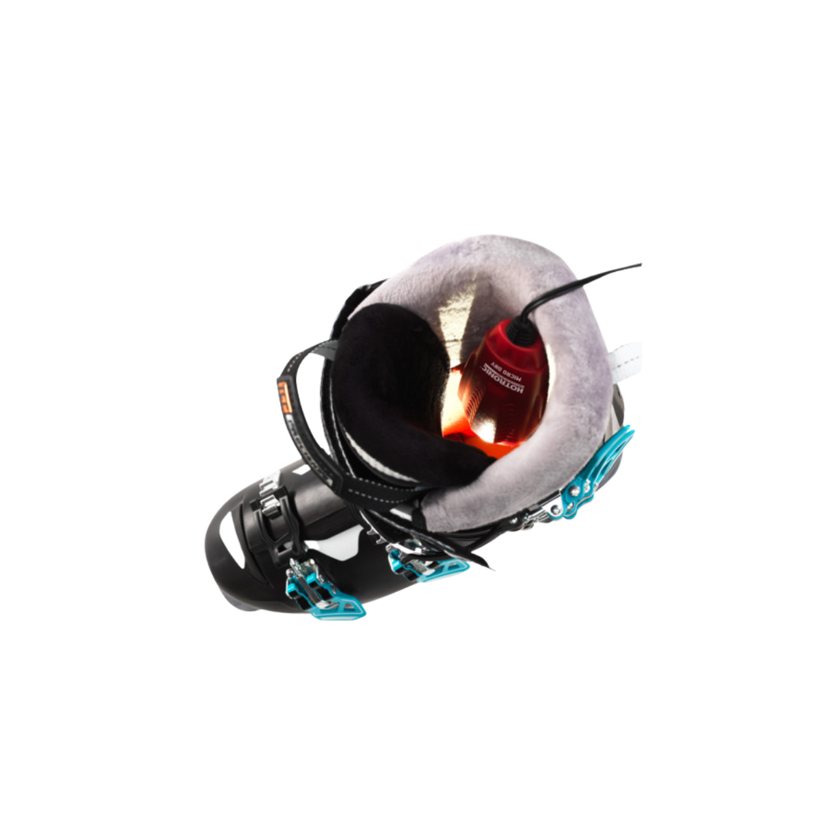 HOTRONIC MICRO DRY – MINI BOOT DRYER FOR SKI & SNOWBOARD BOOTS - PRODUCT IN USE