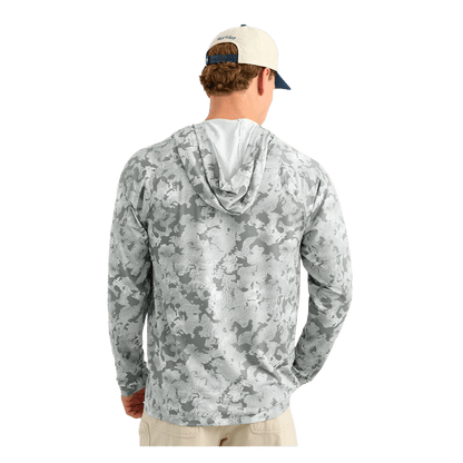 HUK AIRWEIGHT PRINTED HOODIE - SHARKSKIN ESTUARY CAMO -BACK VIEW