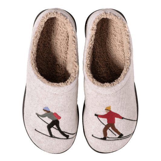 L.L. BEAN WOMEN'S DAYBREAK SCUFF MOTIF- PAPERWHITE/SKIERS TOP