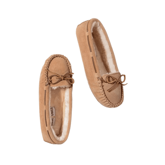 MINNETONKA MOCCASIN WOMEN'S CALLY SUEDE RAWHIDE LACE - CINNAMON