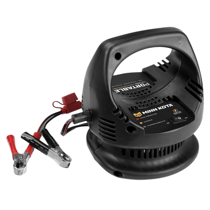 MINNKOTA 110 PORTABLE DIGITAL MARINE BATTERY CHARGER FRONT RIGHT SIDE VIEW