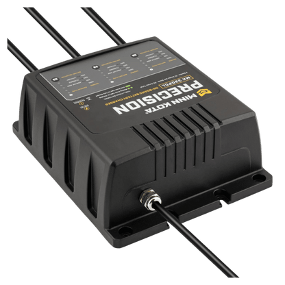 MINNKOTA MK-330 PRECISION PCL 3 BANKS 10 AMPS TOP FRONT VIEW