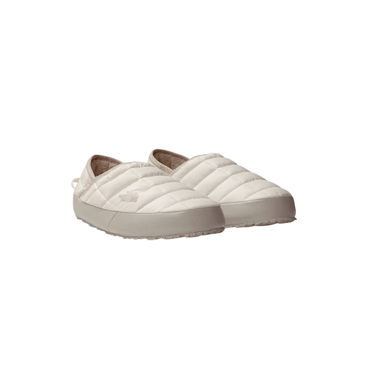 NORTH FACE WOMEN'S THERMOBALL TRACTION MULE V - GARDENIA WHITE/SILVER GREY, FRONT ANGLE, 06.0, 07.0, 08.0, 09.0, 10.0