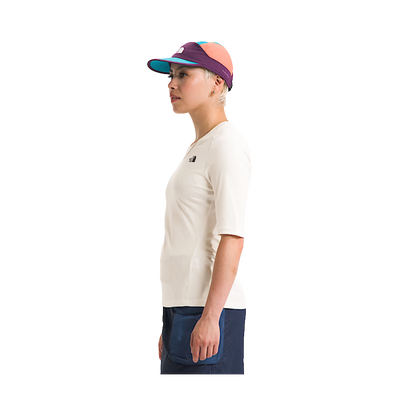 NORTHFACE_WOMEN_LIGHTRANGE_SHADOW_SHORT_SLEEVE_SHIRT_SIDE