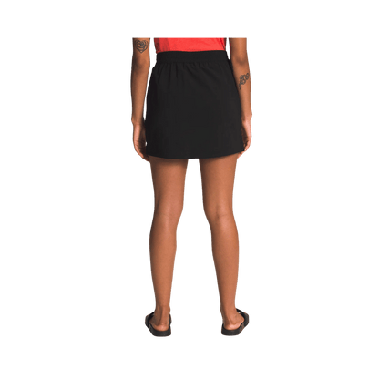 NORTHFACE WOMEN'S NEVER STOP WEARING SKORT - TNF BLACK WW BACK