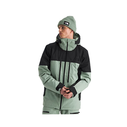 NORTH_FACE_WATERPROOF_CHAKAL_JACKET_FRONT