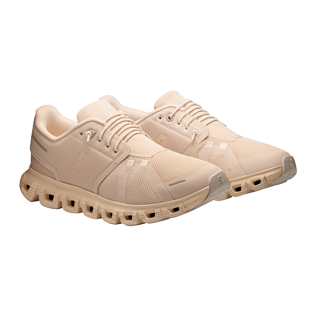 ON RUNNING WOMEN'S CLOUD 6 - SAND SAND - WOMEN'S - PAIR VIEW
