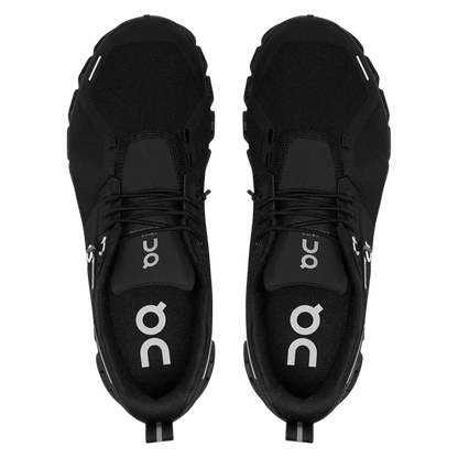 ON WOMEN'S CLOUD 5 WATERPROOF RUNNING SHOES - ALL BLACK_TOP ANGLE