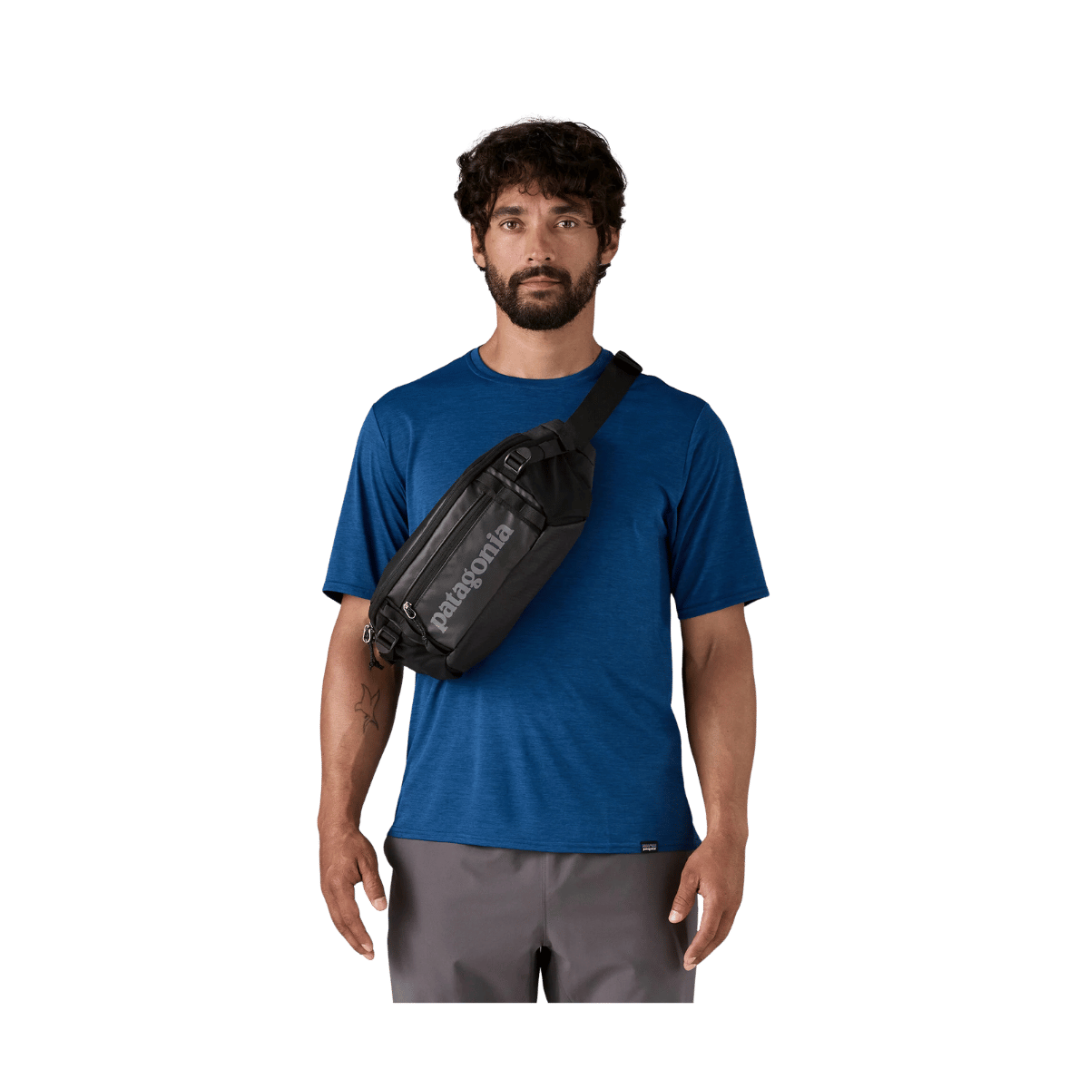 PATAGONIA BLACK HOLE WAIST PACK 5L - BLACK - ONE SIZE - CROSSBODY VIEW