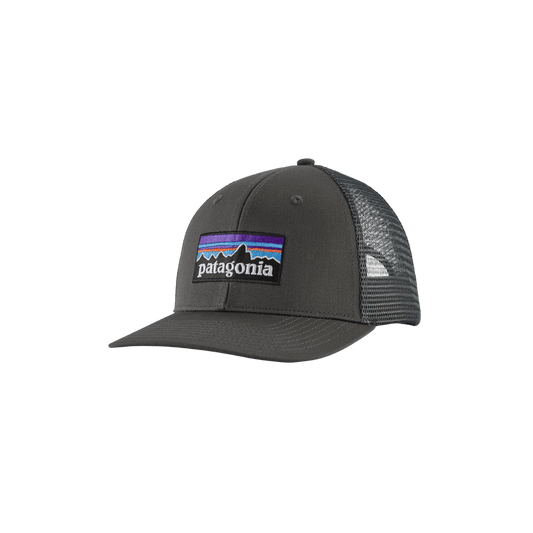 PATAGONIA P-6 LOGO TRUCKER HAT FORGE GREY