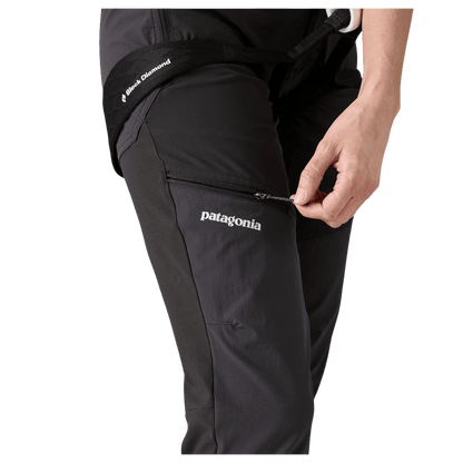 PATAGONIA WOMEN'S TERRAVIA ALPINE REGULAR PANTS - BLACK - LEG ZIP WW