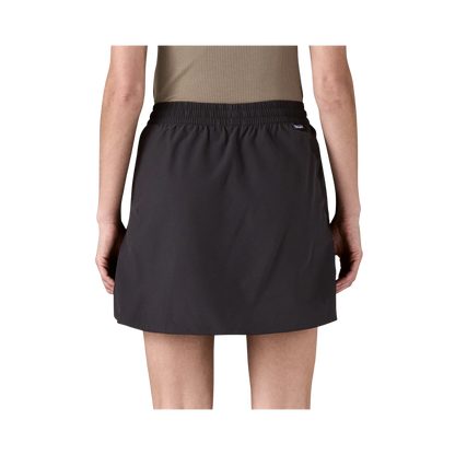 PATAGONIA WOMEN'S FLEETWITH STRETCHY SKORT -BLACK back view