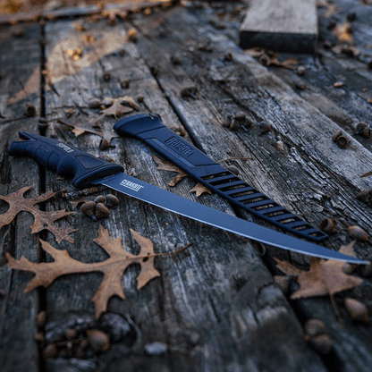 RAPALA STEALTH FXF FILLET KNIFE 6IN lifestyle pic