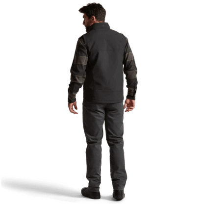 SITKA GRINDSTONE WORK VEST - OBSIDIAN BLACK_2 - BACK VIEW (ON MODEL)