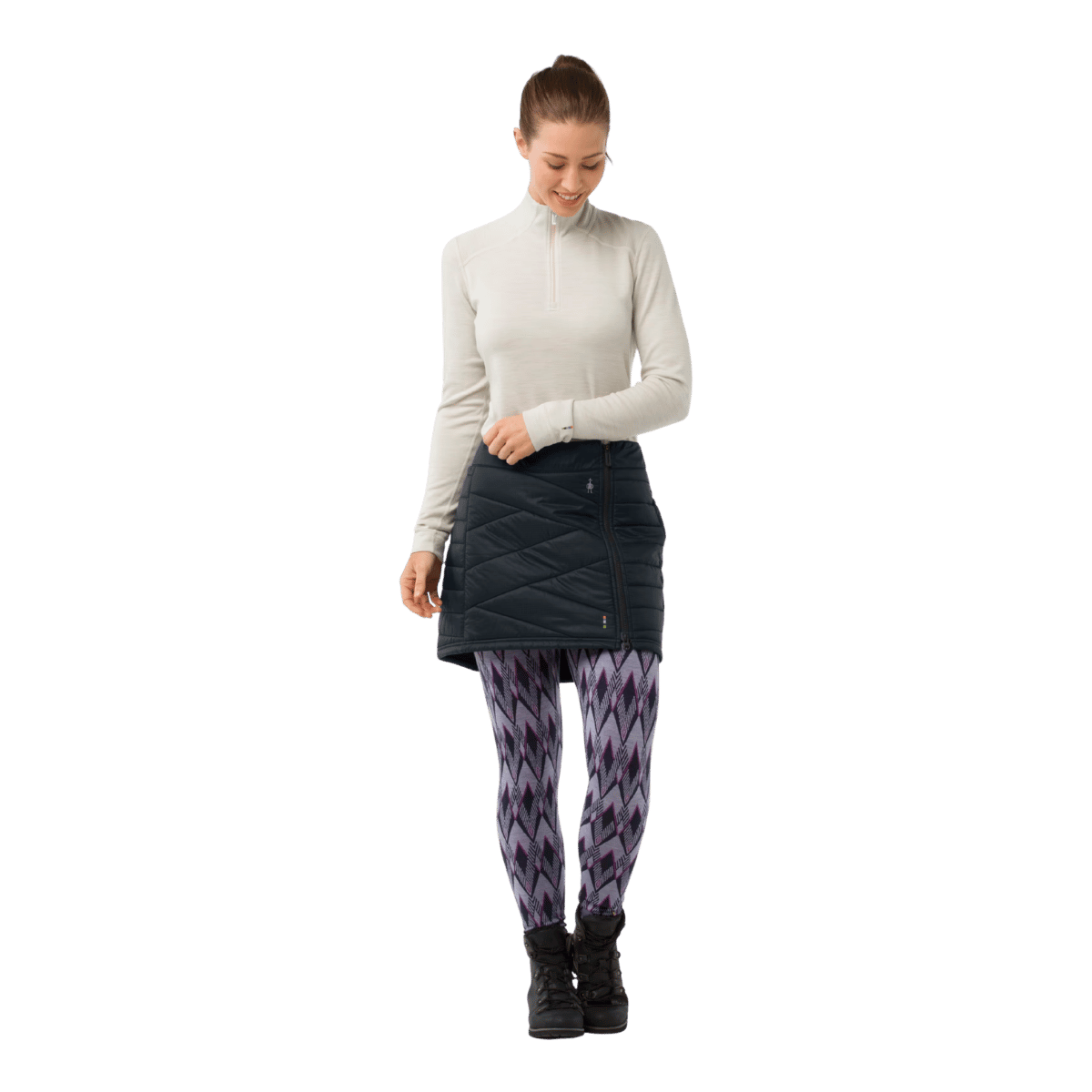 SMARTWOOL WOMEN'S SMARTLOFT 120 SKIRT - BLACK - FRONT VIEW