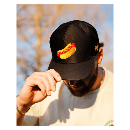 WAGGLE GLIZZY SNAPBACK - ON PERSON