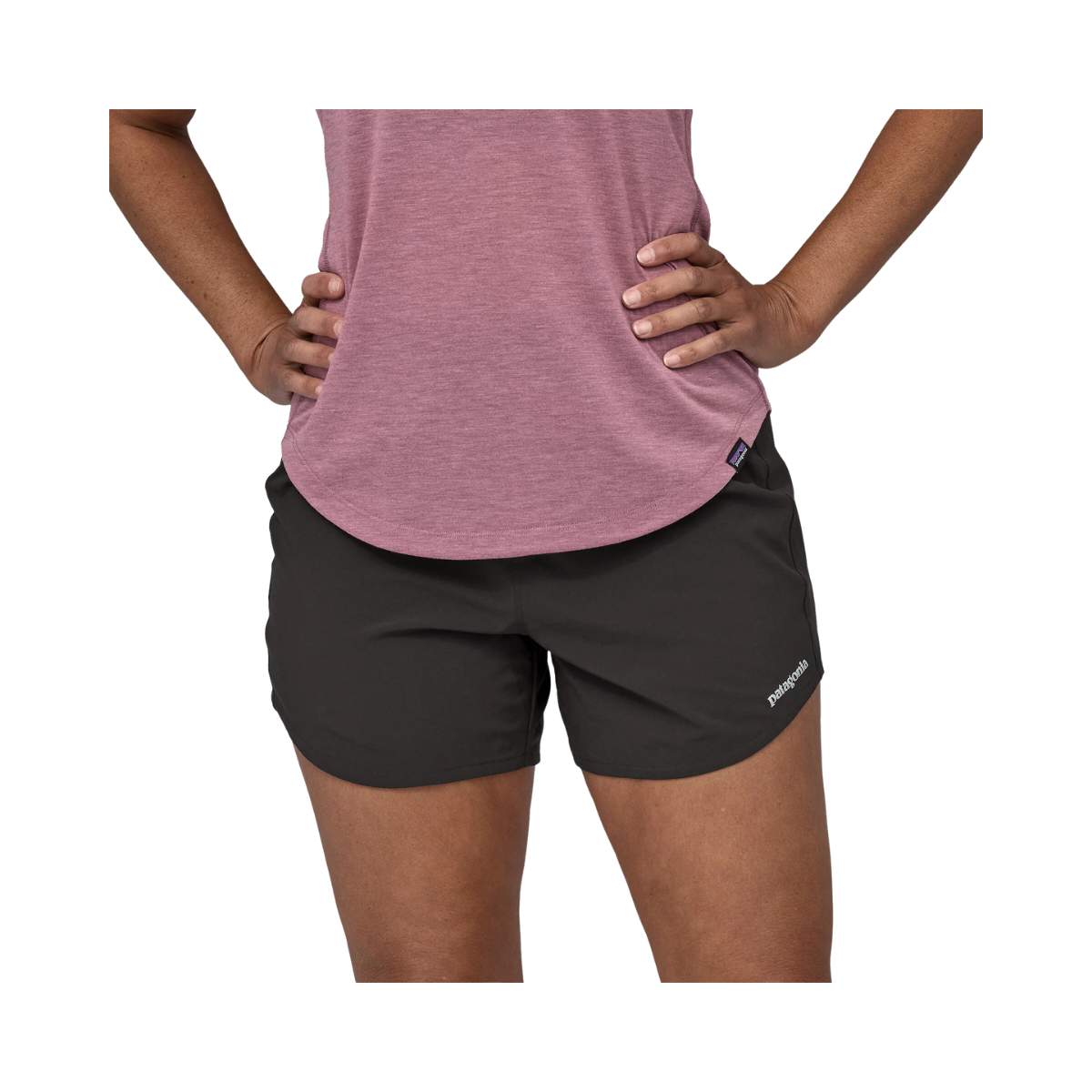WOMENS_TRAILFARER_SHORTS_4.5_FRONT